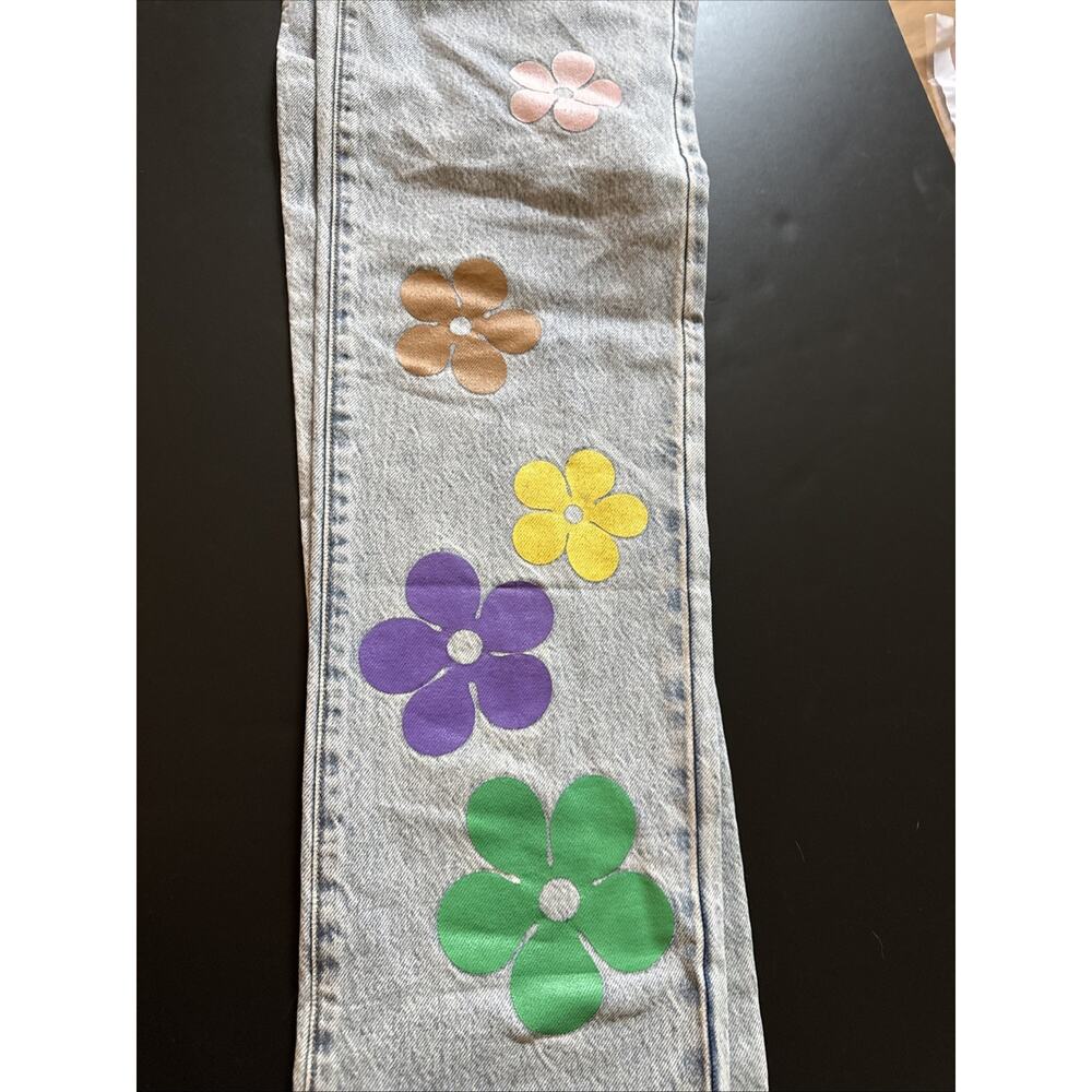 PacSun Womens Jeans size 26 90’s Boyfriend Blue Jeans With flowers